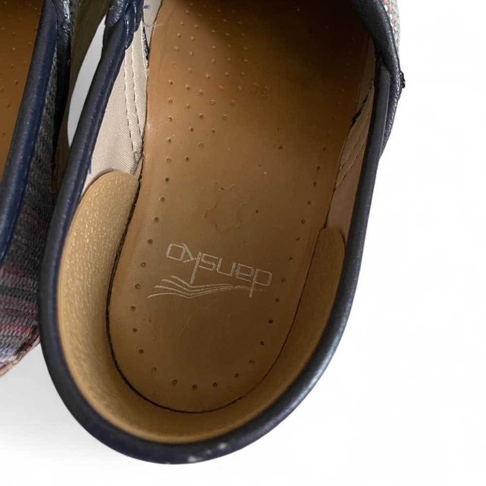 Vintage Woven Dansko Clogs - Picture 4 of 7